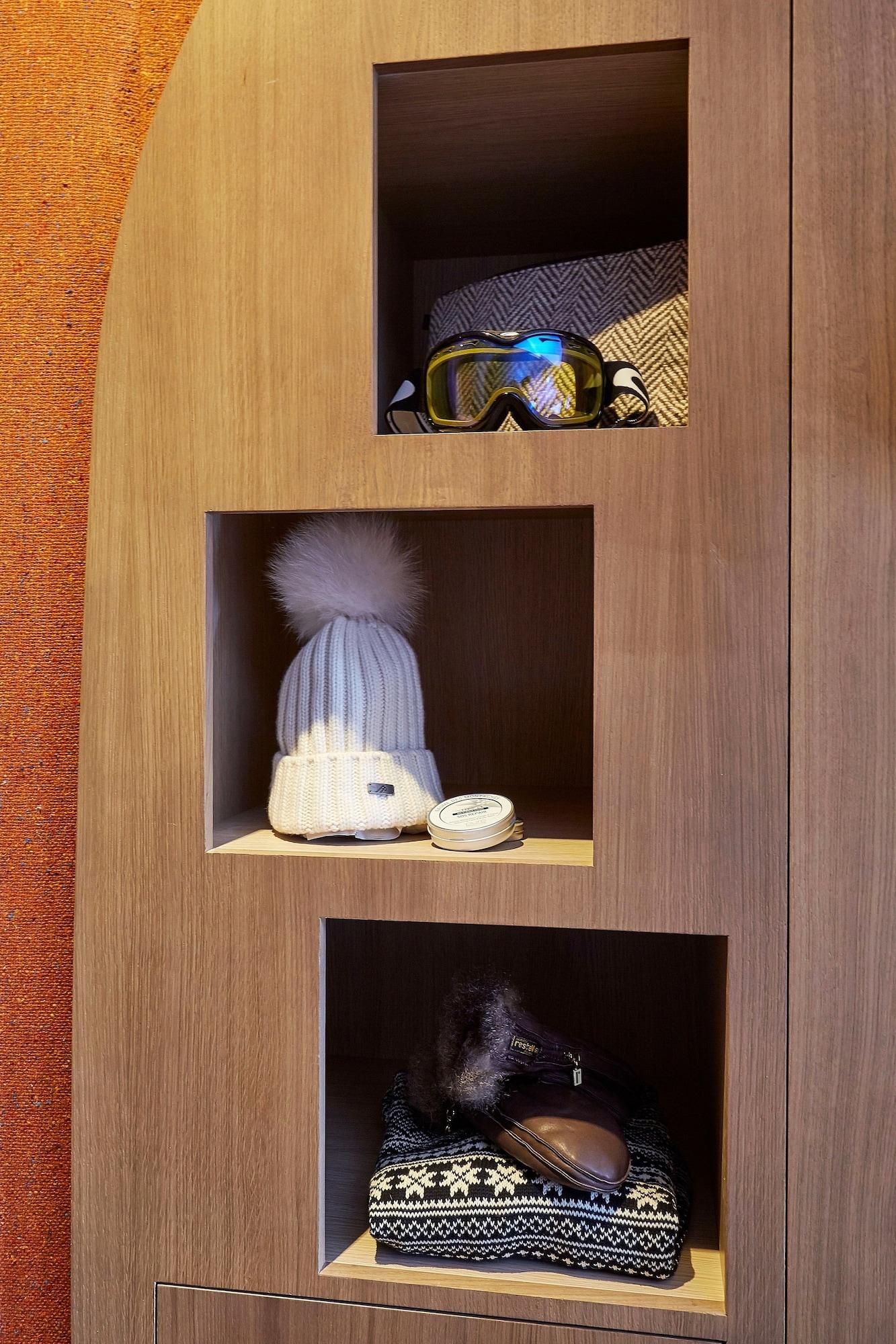 Des Dromonts By Sowell Collection Avoriaz